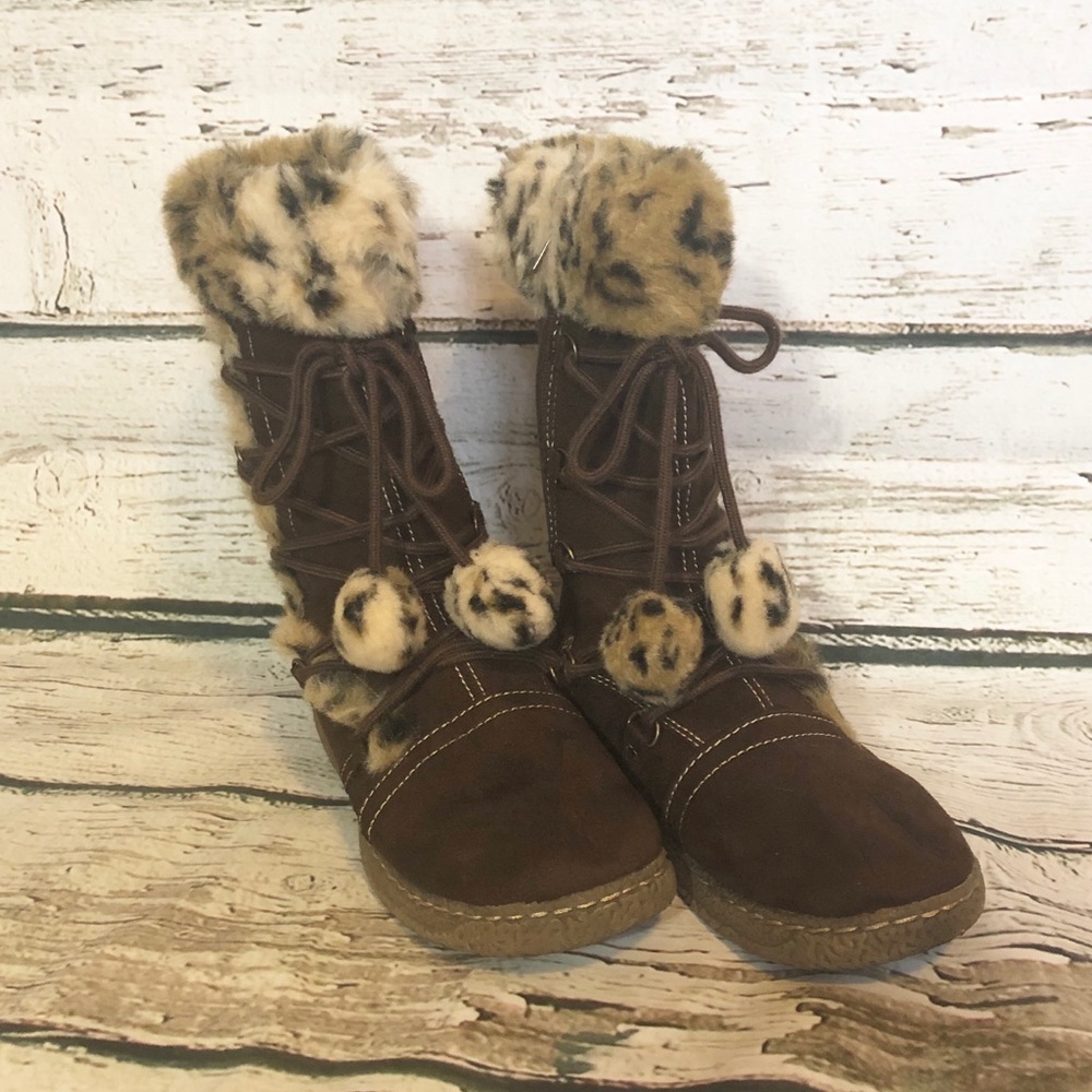Stevies EUC Faux Fur and Suede Boots Sz 5